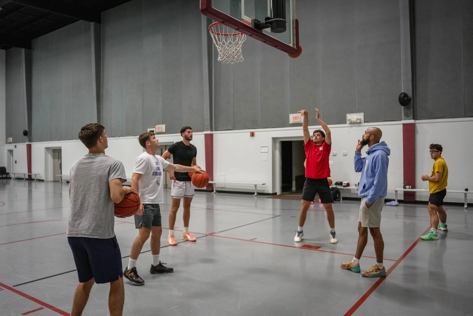 We All Hoop group training players working on shooting with Coach Anniballi